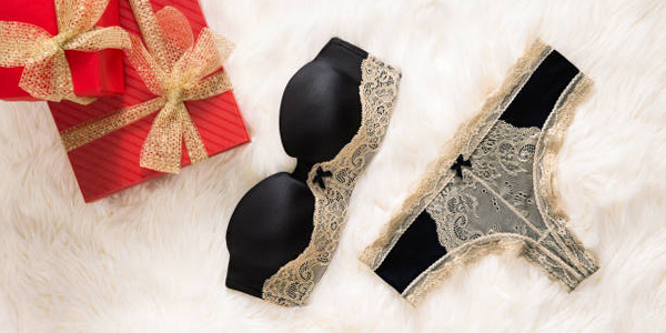 4 Easy Steps to Buying Lingerie for Your Wife, Girlfriend, or Significant  Other