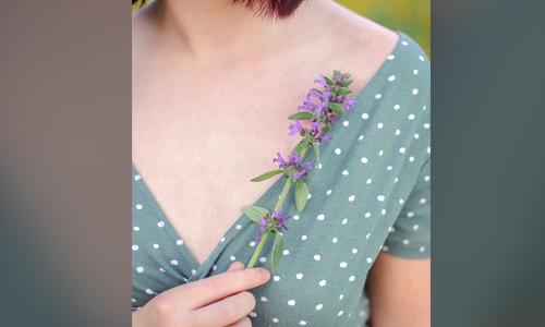 More Causes of Itchy Breasts – Cottonique - Allergy-free Apparel