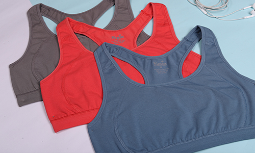 Why choose sports bra for travel during winter?