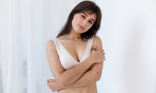 The Best Bra Styles For Close Set Breasts - ParfaitLingerie.com - Blog